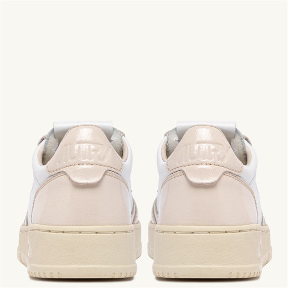 Autry Medalist Low Sneakers, White/Rose